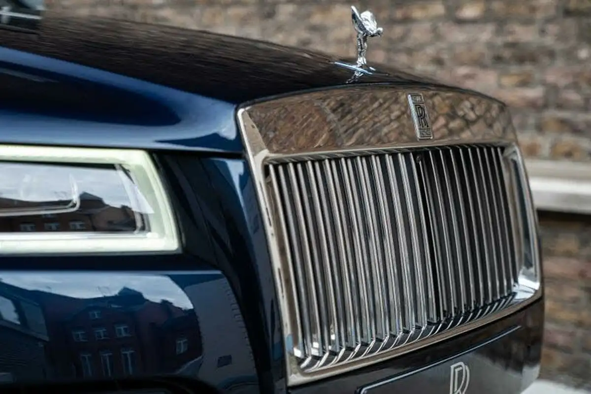 2021-rolls-royce-ghost-675-big-18