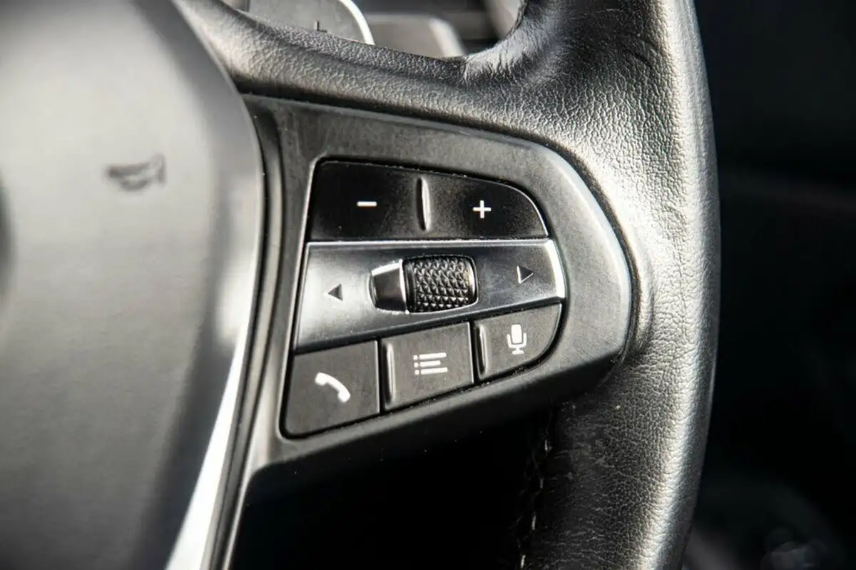 2021-bmw-3-series-20-330e-se-pro-touring-5d-big-12