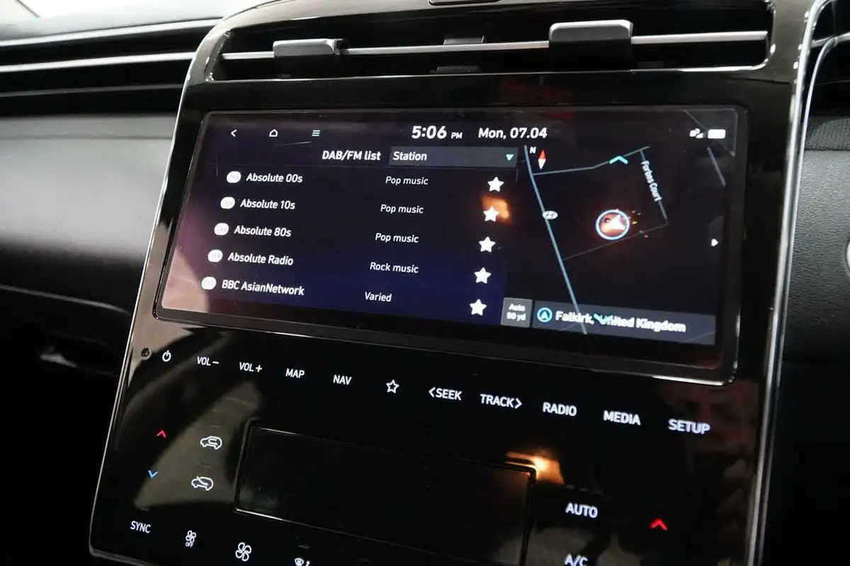 2022-hyundai-tucson-16-t-gdi-premium-150ps-big-57