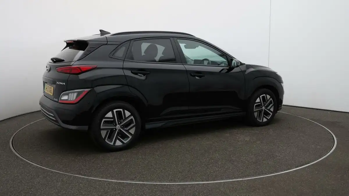 2021-hyundai-kona-e-ultimate-big-48