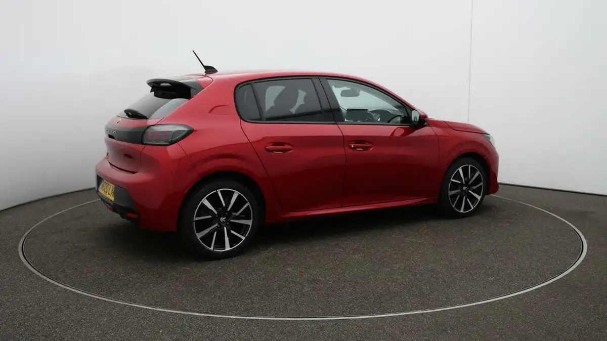 2020-peugeot-208-12-puretech-allure-100bhp-big-46