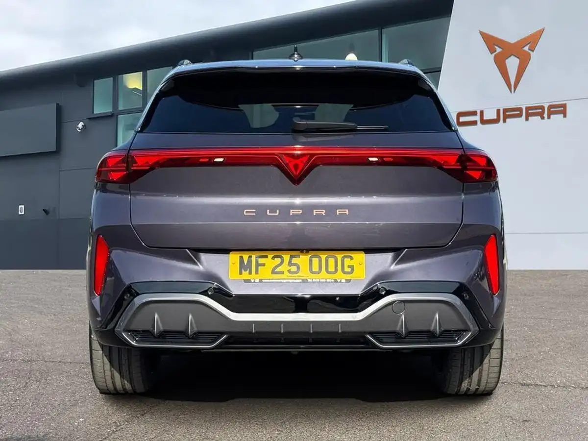 2025-cupra-terramar-15-e-hybrid-vz-first-edition-big-3