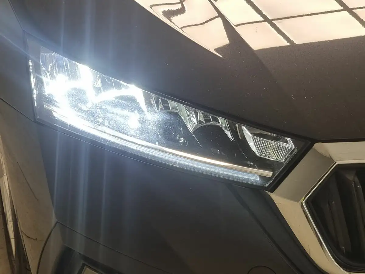 2020-skoda-octavia-20tdi-se-technology-115ps-scr-estate-big-20