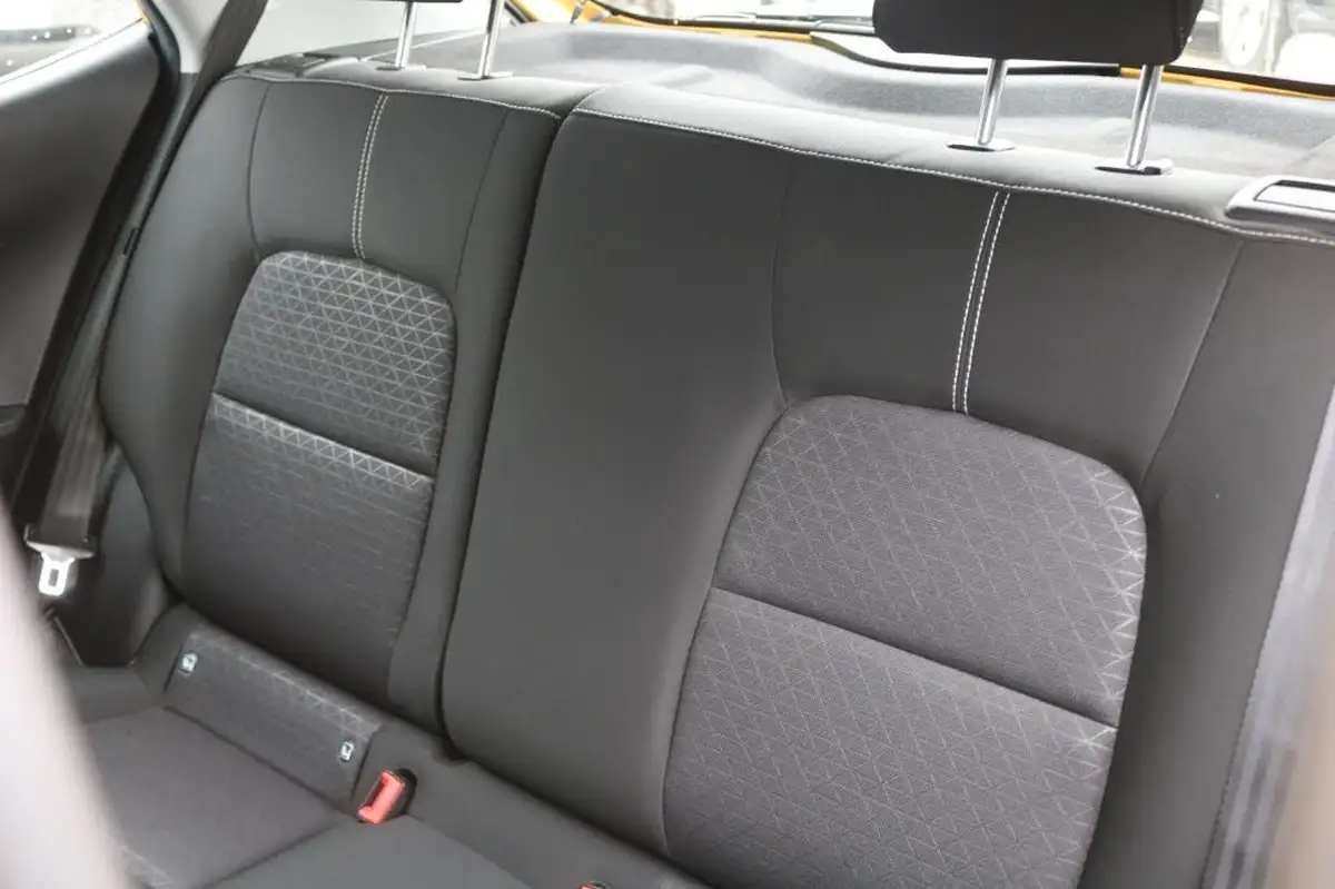 2021-kia-picanto-10-3-auto-seq-big-17