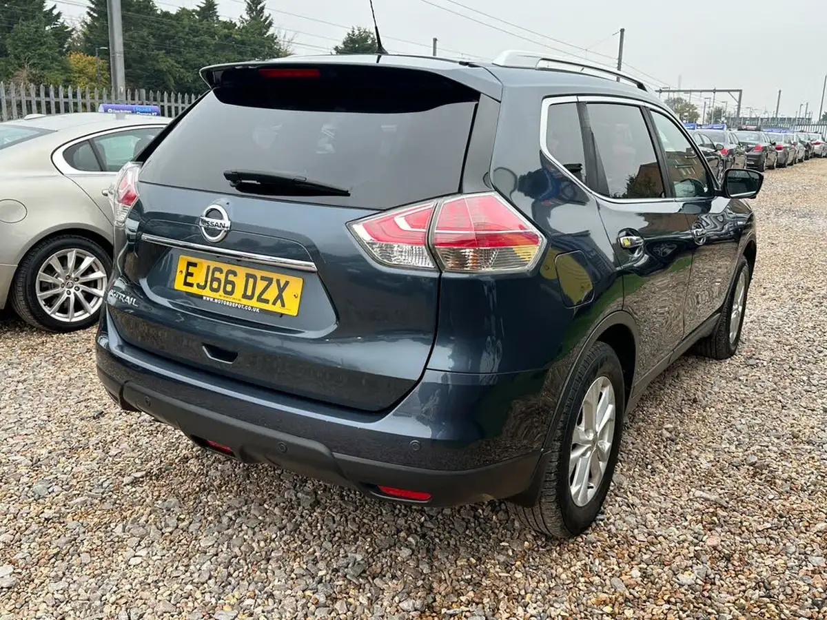 2016-nissan-x-trail-16dci-tekna-7-seat-big-14