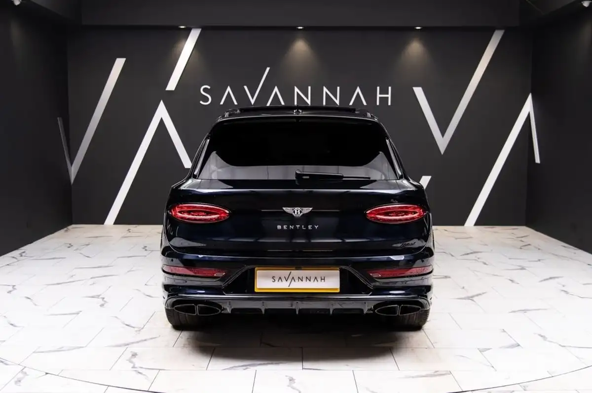 2023-bentley-bentayga-30-hybrid-big-60