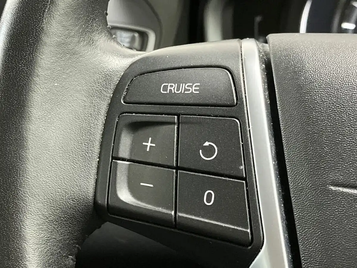 2016-volvo-xc60-20td-d4-se-lux-nav-big-14
