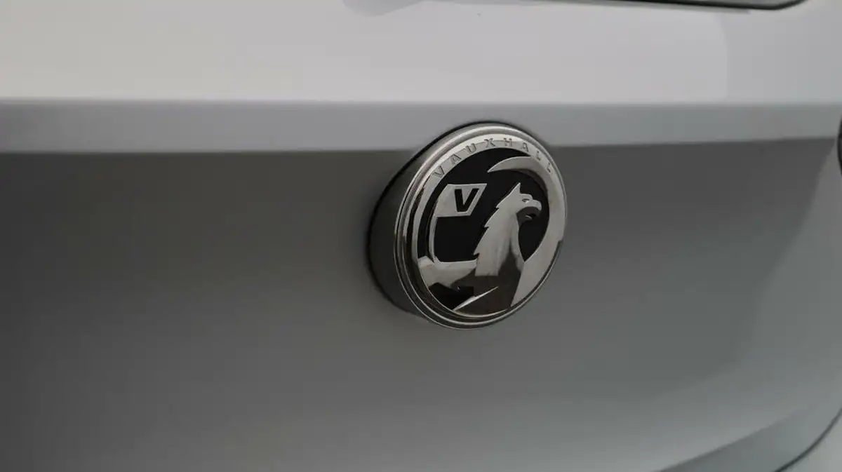 2023-vauxhall-corsa-12i-design-big-21