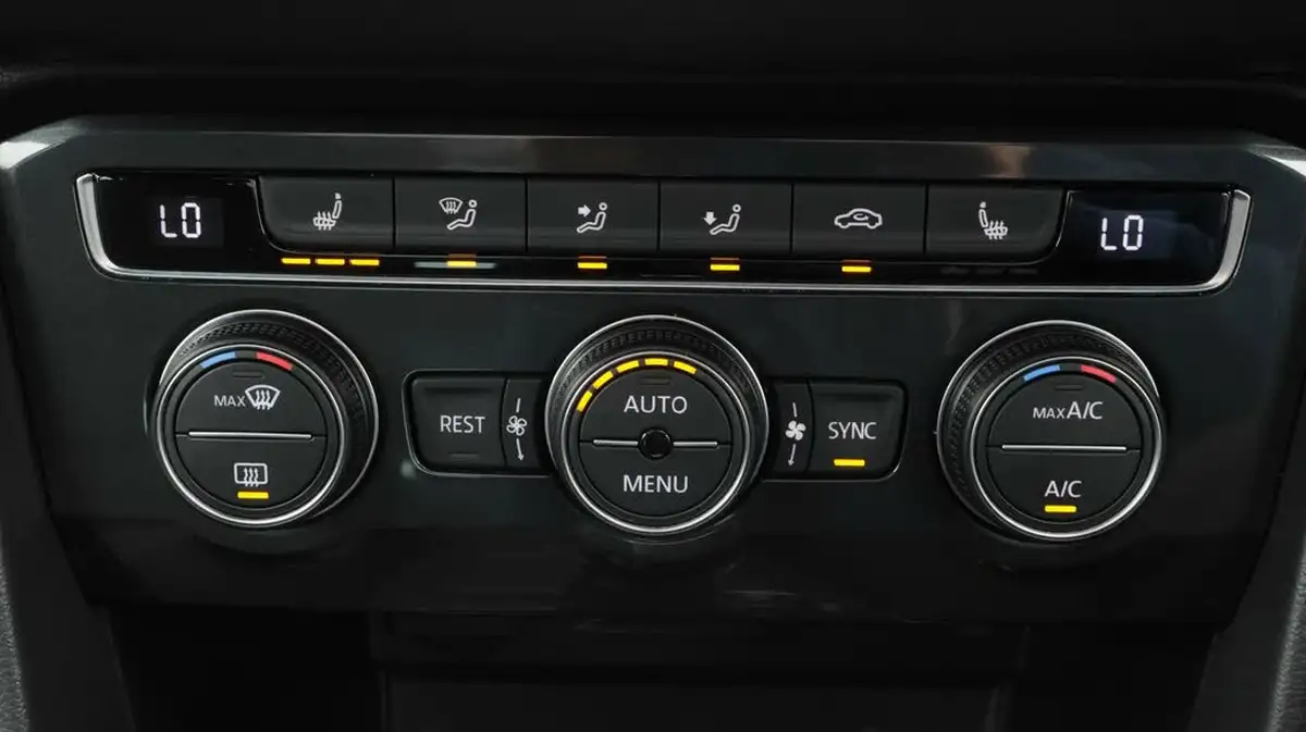 2017-volkswagen-tiguan-20tdi-sel-190ps-4motion-bmt-ss-dsg-big-12