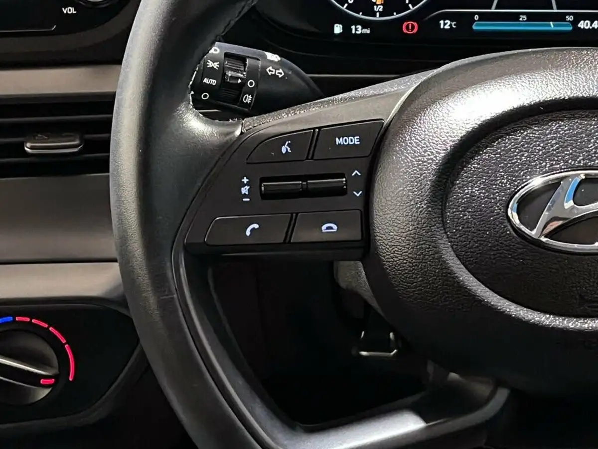 2022-hyundai-i20-10-t-gdi-se-connect-dct-big-22