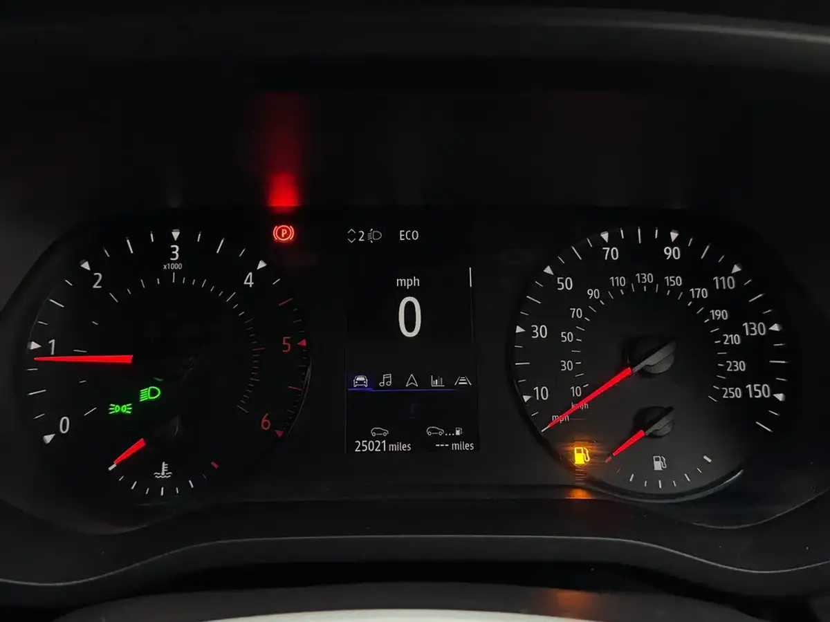 2022-renault-trafic-20dci-ll30-130-sport-big-25