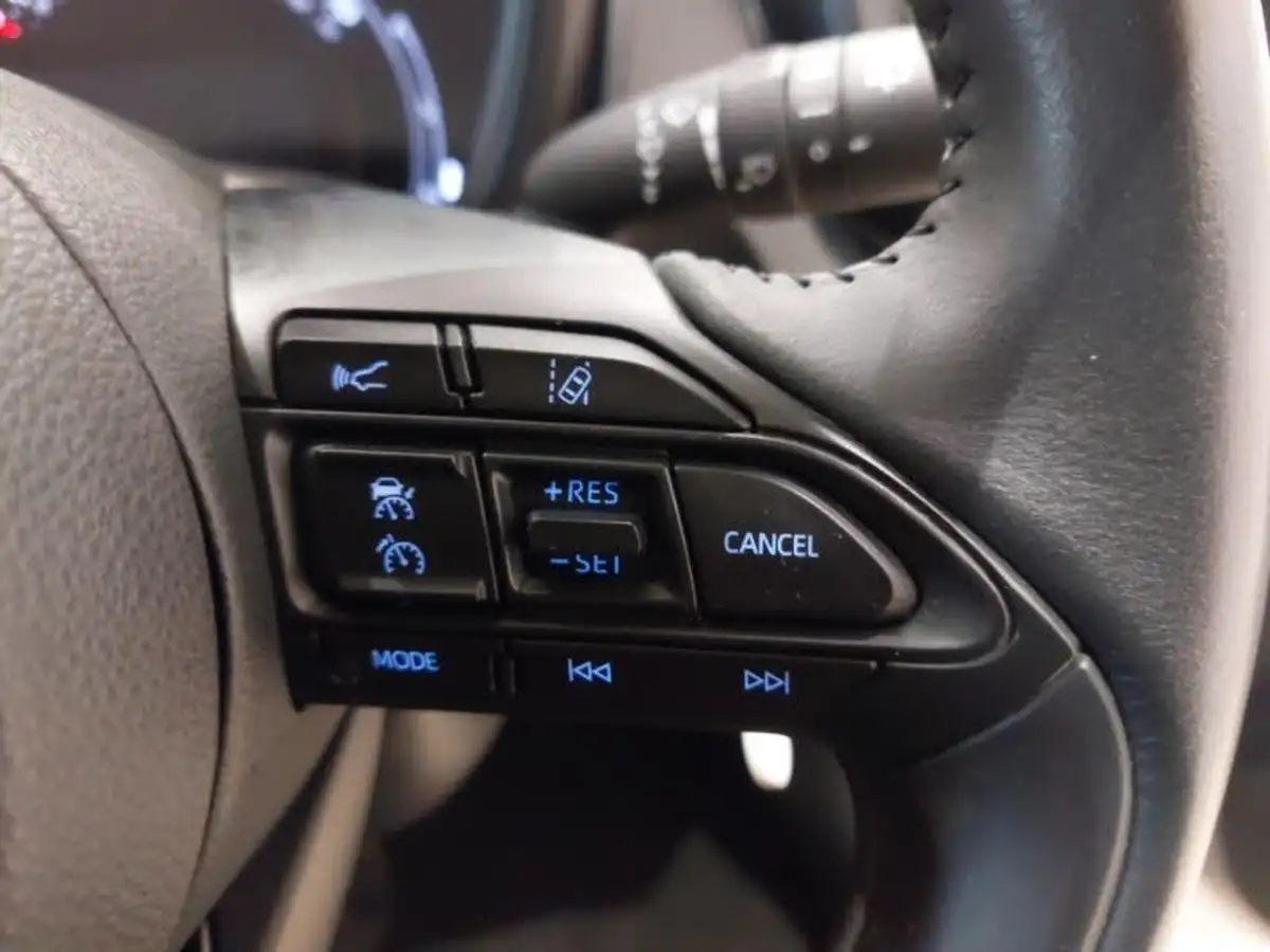 2022-toyota-aygo-x-10-vvt-i-pure-big-13