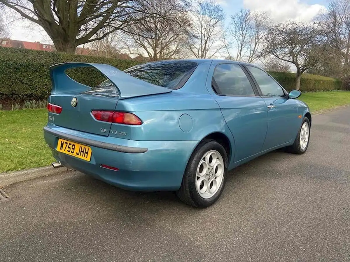 2000-alfa-romeo-156-25-v6-24v-big-6