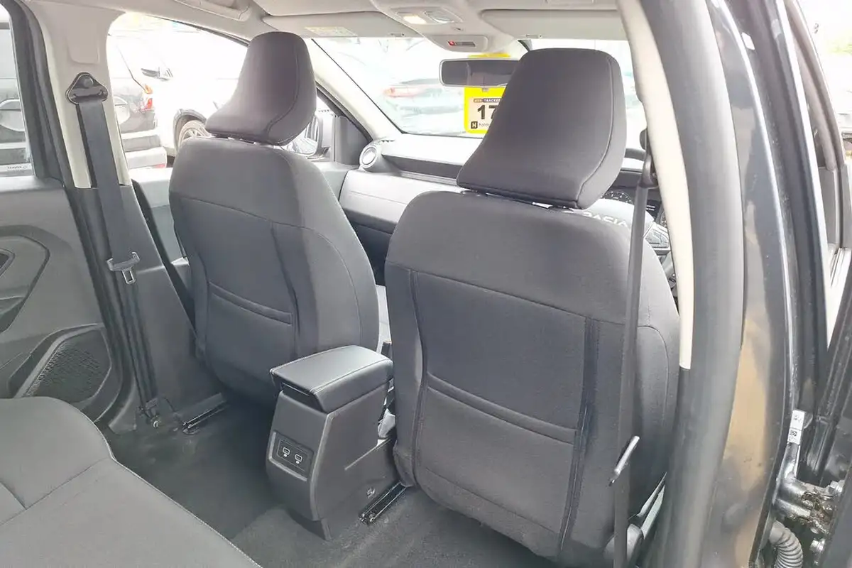 2024-dacia-duster-13-tce-journey-130bhp-1332cc-big-23