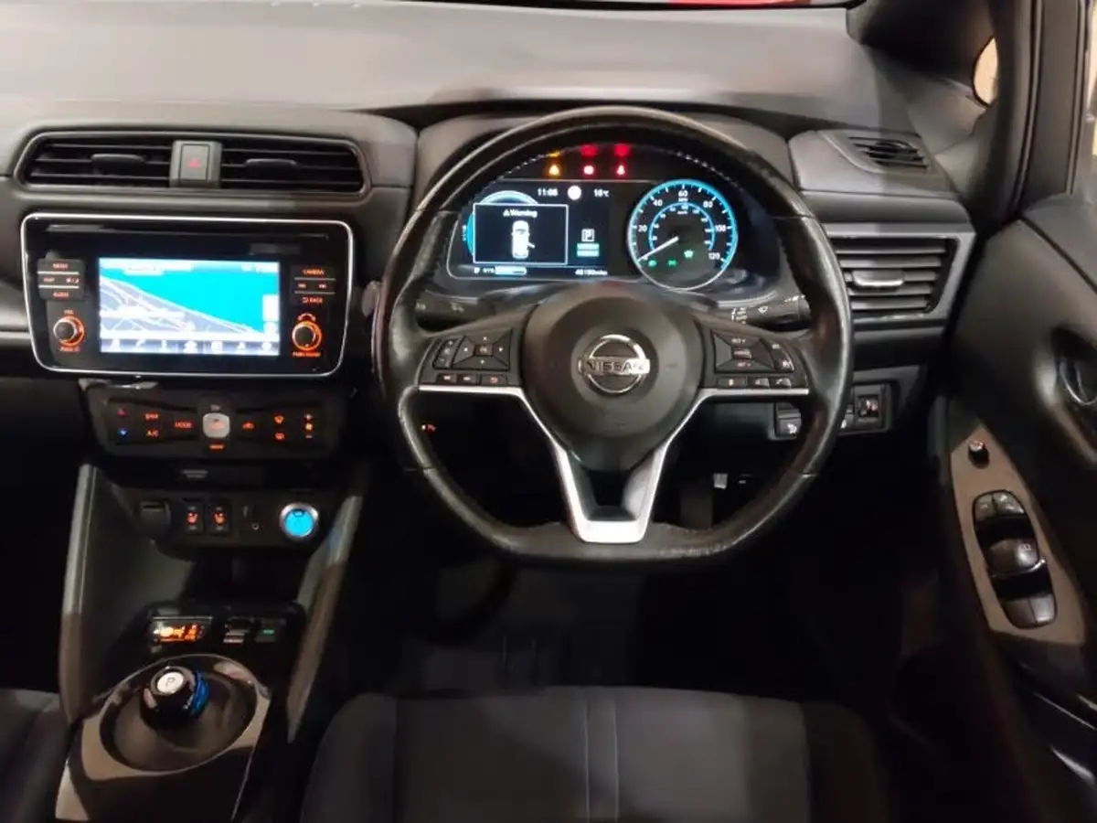 2018-nissan-leaf-e-acenta-110kw-big-6