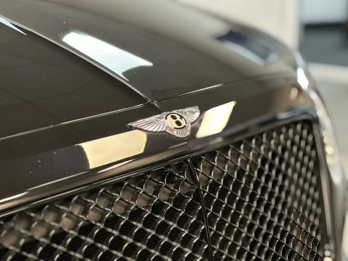 2017-bentley-bentayga-40-diesel-big-2
