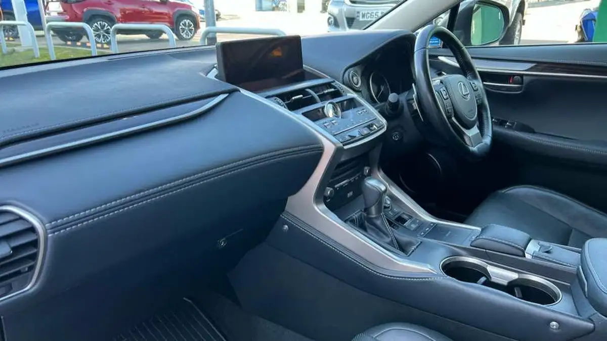 2021-lexus-nx-300h-25-takumi-sunroof-big-9