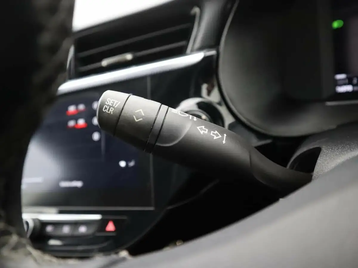 2020-vauxhall-corsa-12-turbo-elite-nav-premium-big-24