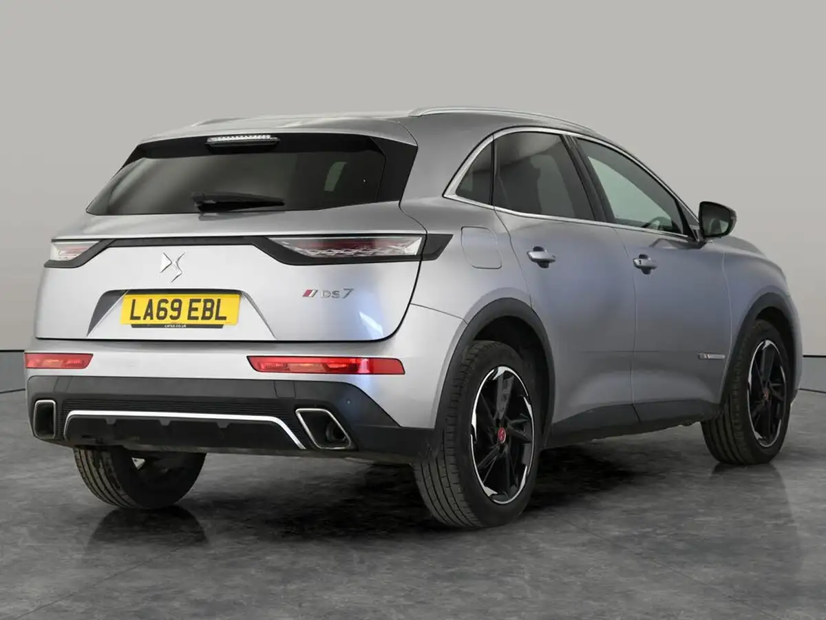 2019-ds-ds-7-crossback-16-puretech-performance-line-180ps-big-6
