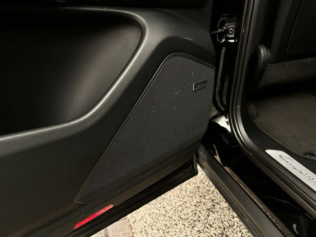 2023-porsche-cayenne-30-v6-platinum-edition-station-wagon-big-42
