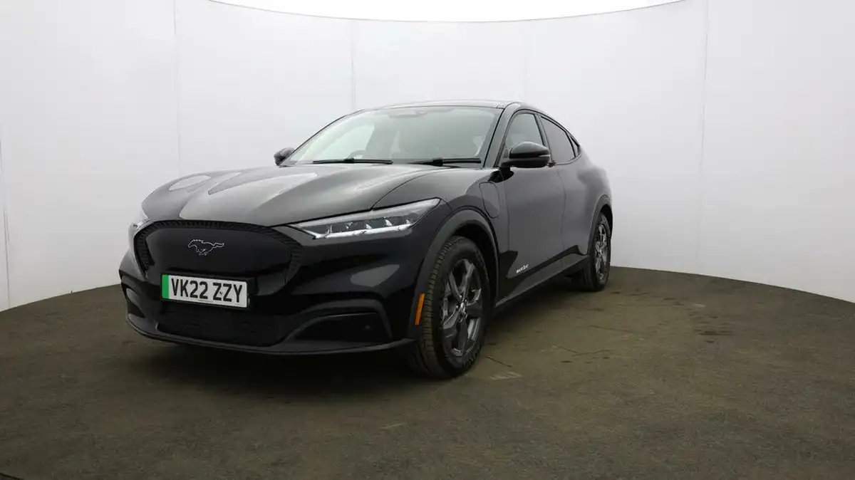 2022-ford-mustang-mach-e-e-standard-range-big-30