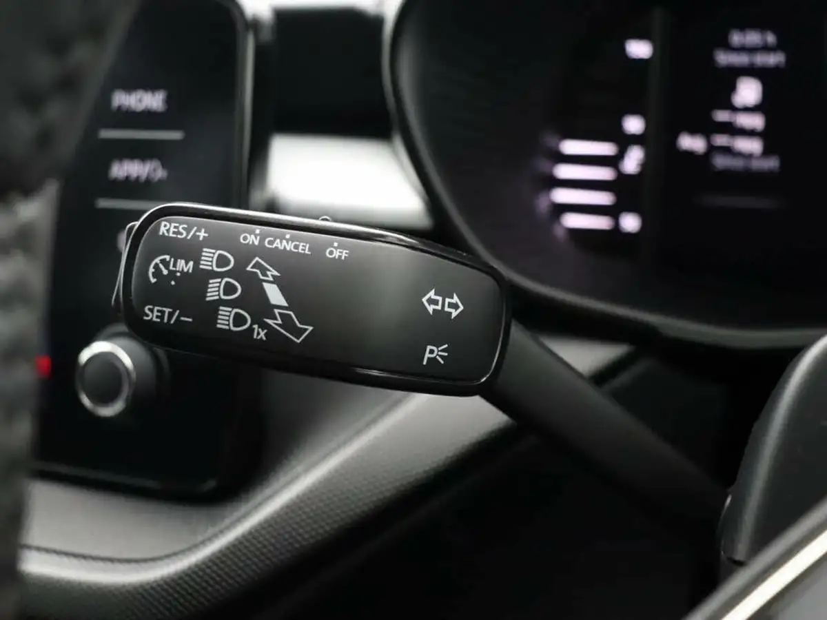 2023-skoda-fabia-10-mpi-colour-edition-big-31