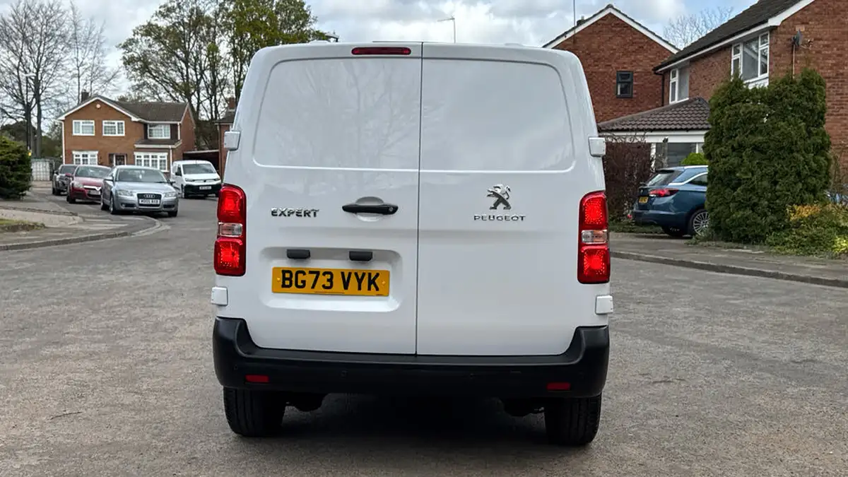 2023-peugeot-expert-15-bluehdi-professional-premium-standard-1000-big-8