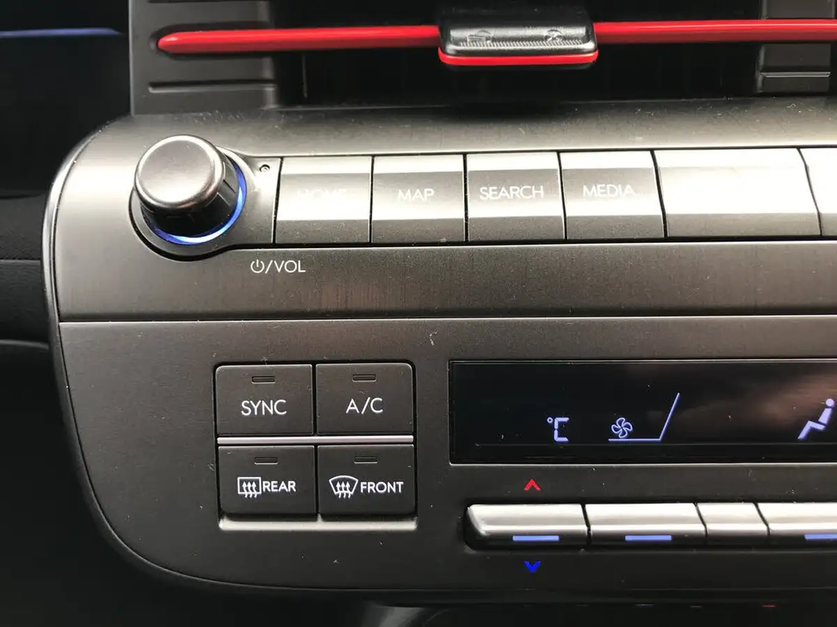 2024-hyundai-kona-10-t-gdi-n-line-120ps-big-21