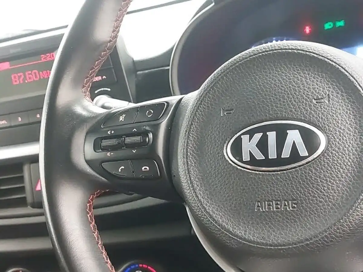2018-kia-picanto-10-gt-line-big-10
