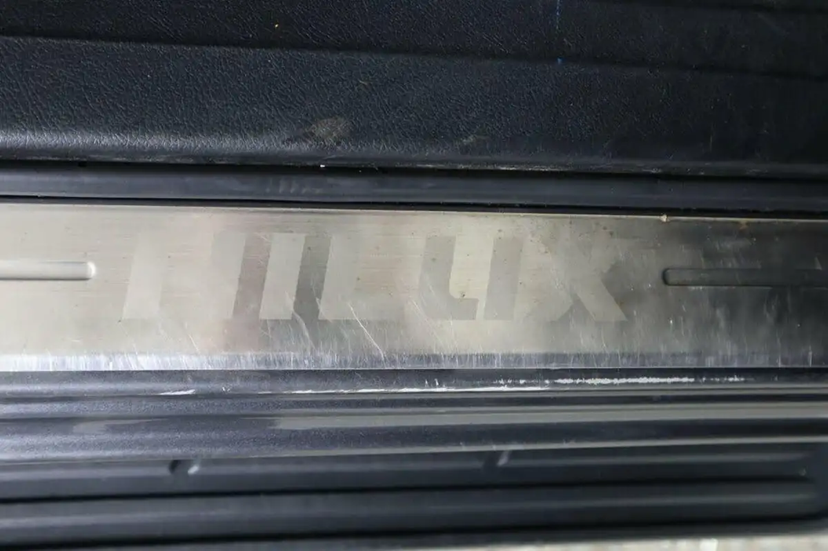 2021-toyota-hi-lux-28d-4d-invincible-x-at35-204hpeu6dt-e-big-51