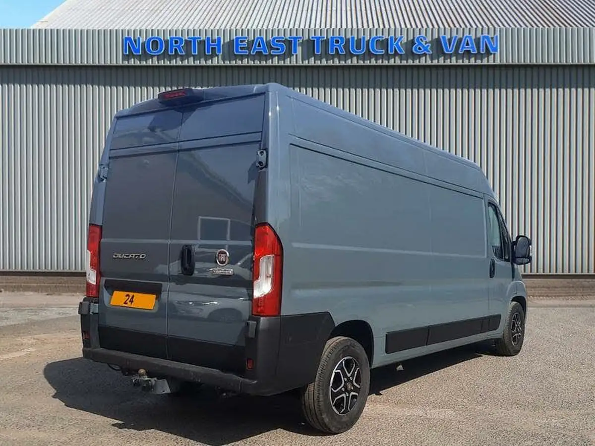 2024-fiat-ducato-22td-35-lh2-140-iii-panel-auto-big-11