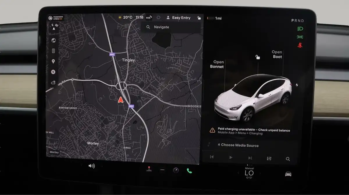 2022-tesla-model-y-e-long-range-big-10