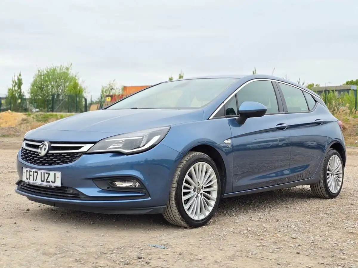 2017-vauxhall-astra-14i-16v-turbo-elite-150ps-ss-hatchback-auto-big-9