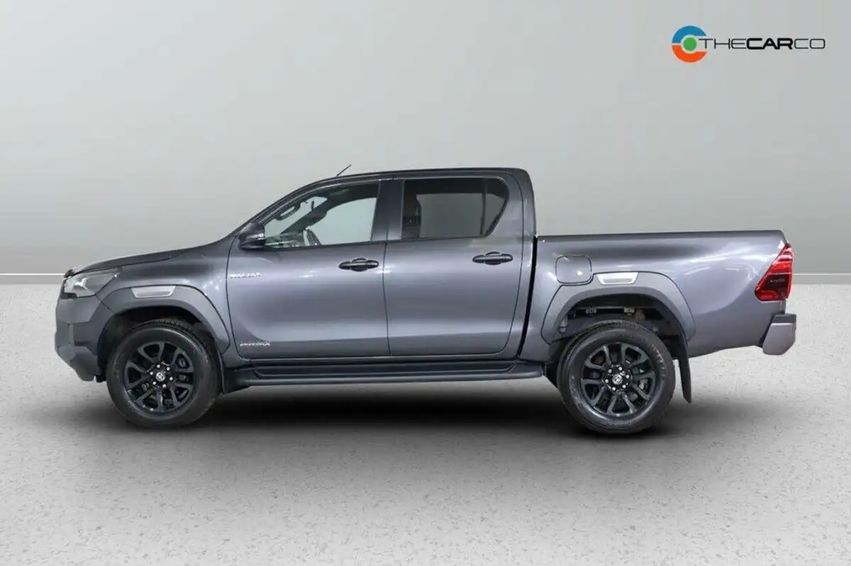 2021-toyota-hi-lux-28d-4d-invincible-x-at35-204hpeu6dt-e-big-3
