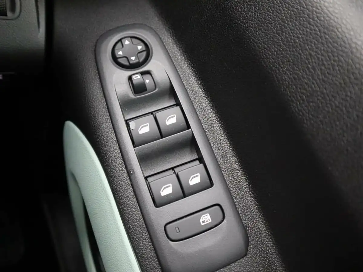 2019-citroen-berlingo-15bluehdi-flair-m-size-130ps-eat8-big-28