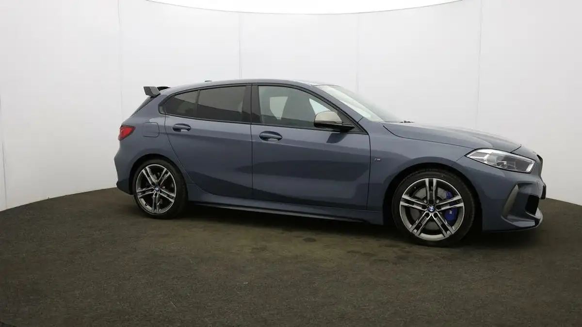 2022-bmw-1-series-20-m135i-xdrive-big-41