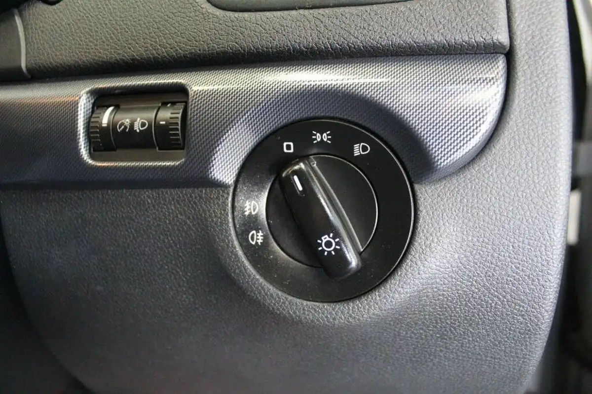 2013-skoda-yeti-20td-adventure-110bhp-big-37