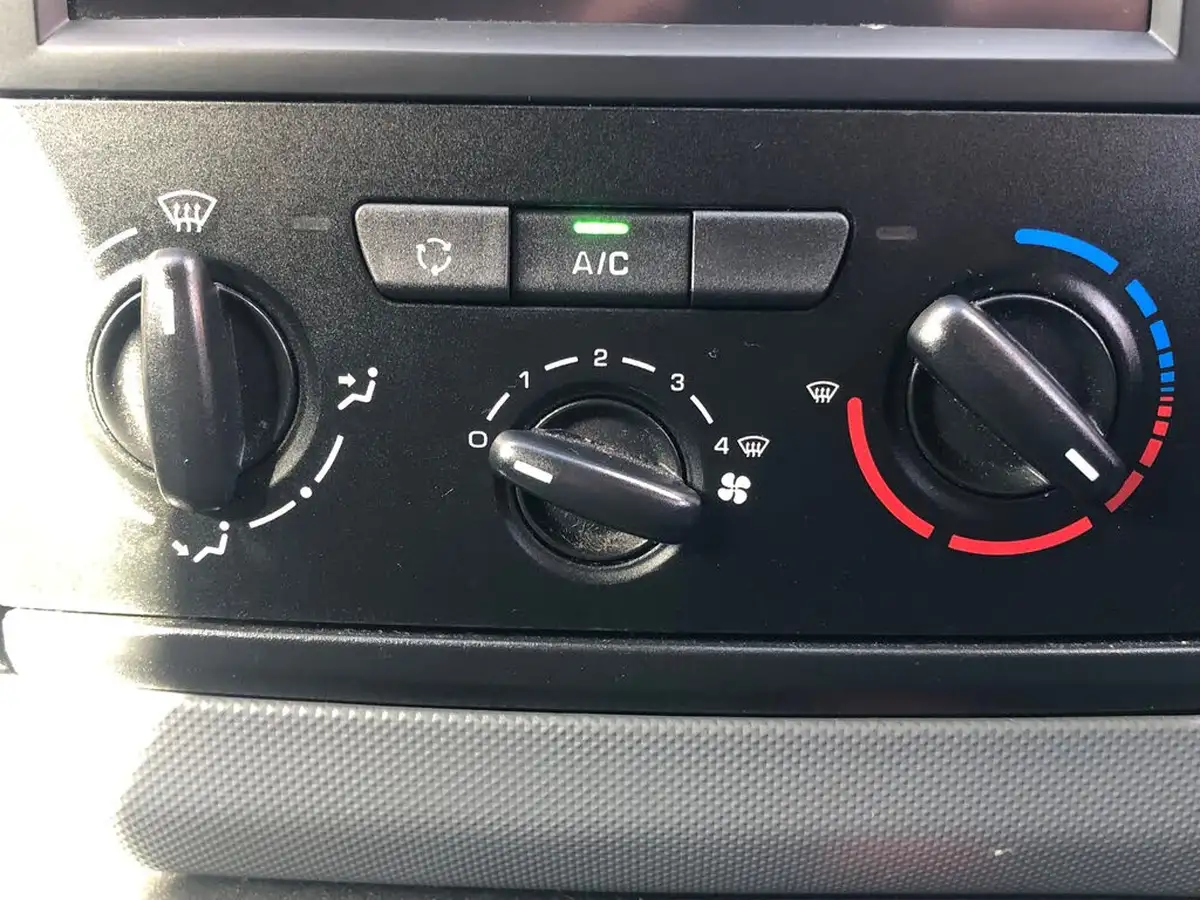 2017-citroen-berlingo-16td-l1625-enterprise-special-edition-16bluehdi-75eu6-panel-big-27