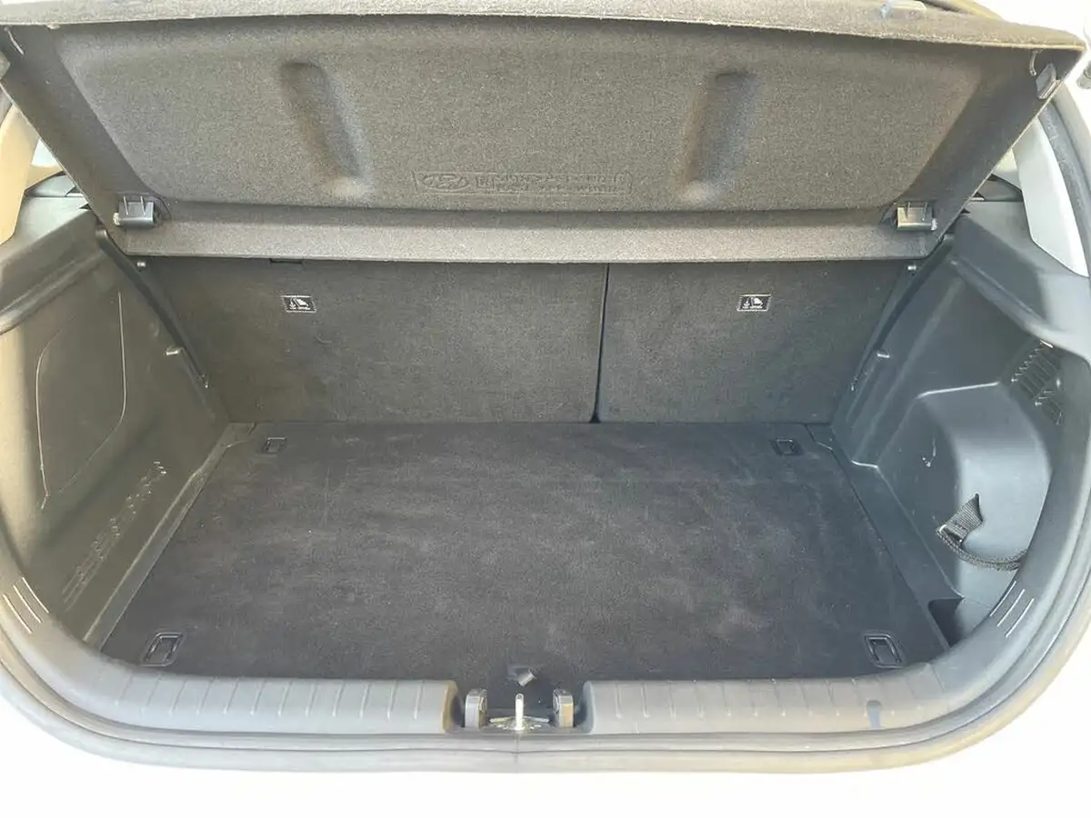 2021-hyundai-i20-10-t-gdi-se-connect-eclutch-imt-big-11
