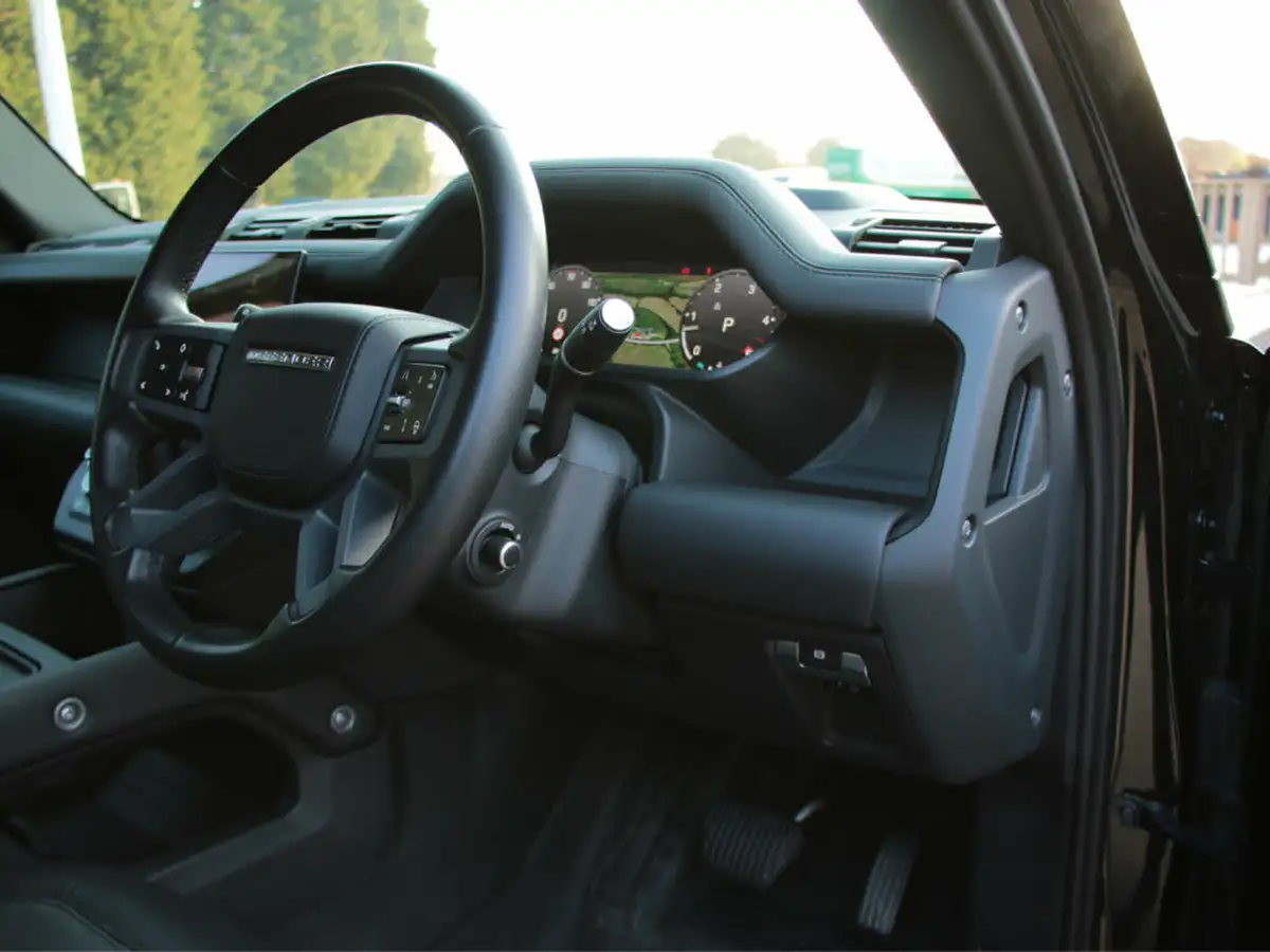 2023-land-rover-110-defender-30-d300-hard-top-x-dynamic-hse-110-big-57