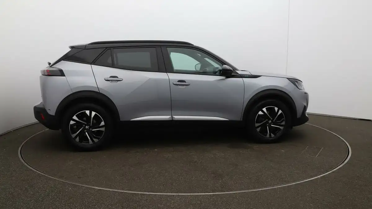 2023-peugeot-2008-suv-e-gt-136bhp-50kwh-station-wagon-big-43