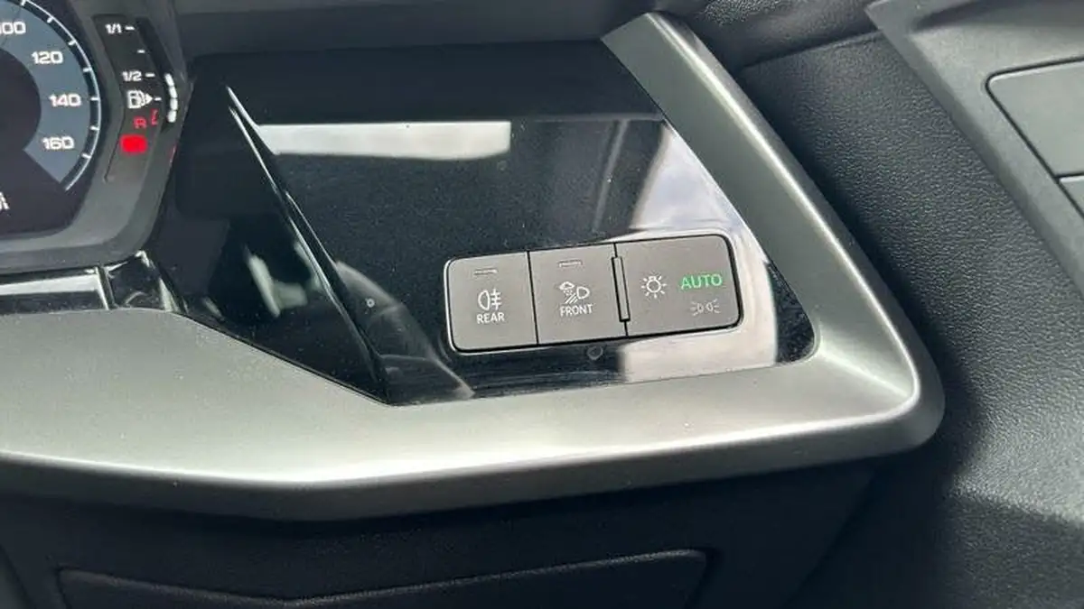 2021-audi-a3-15-35-tfsi-s-line-sportback-5d-tronic-big-25