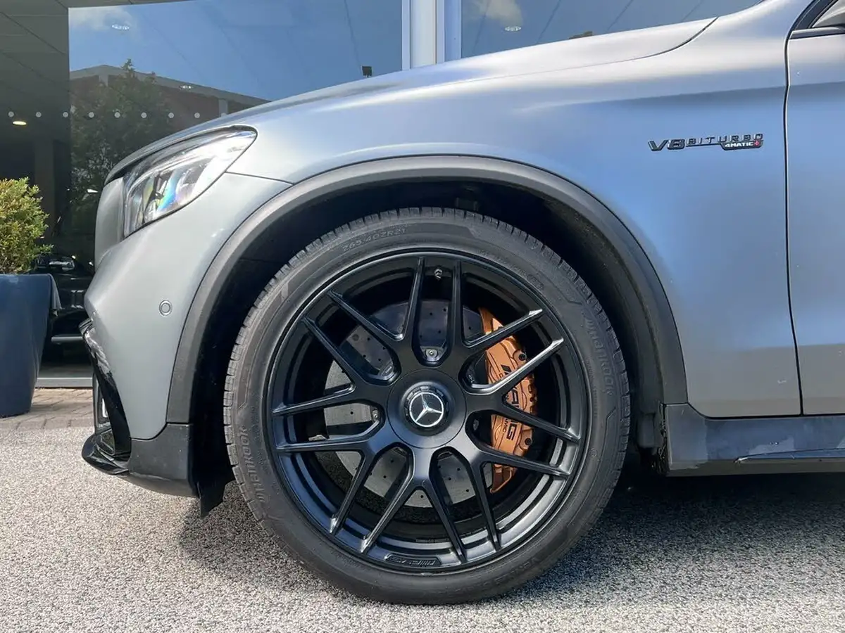 2018-mercedes-benz-glc-class-40-glc-amg-63-s-edition-1-510ps-station-wagon-5d-big-3