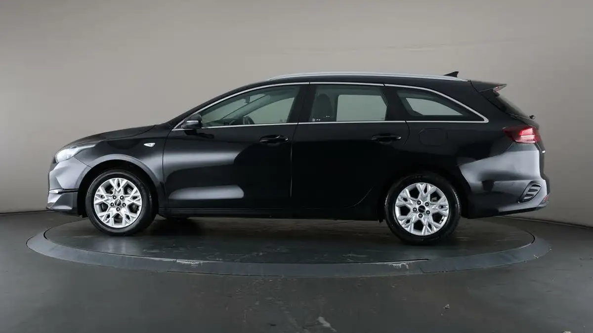 2023-kia-ceed-15-t-gdi-2-158bhp-sportswagon-big-27