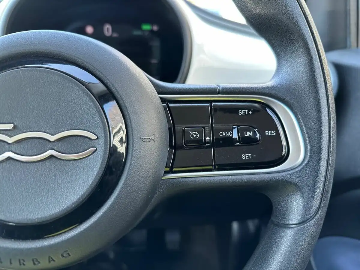 2021-fiat-500-e-passion-big-26