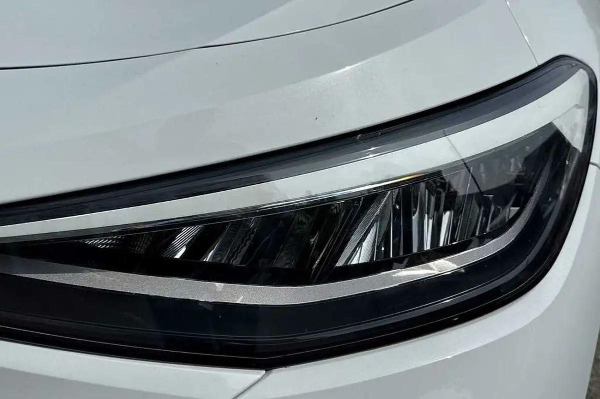 2022-volkswagen-id4-e-life-148ps-52kwh-pure-performance-big-17