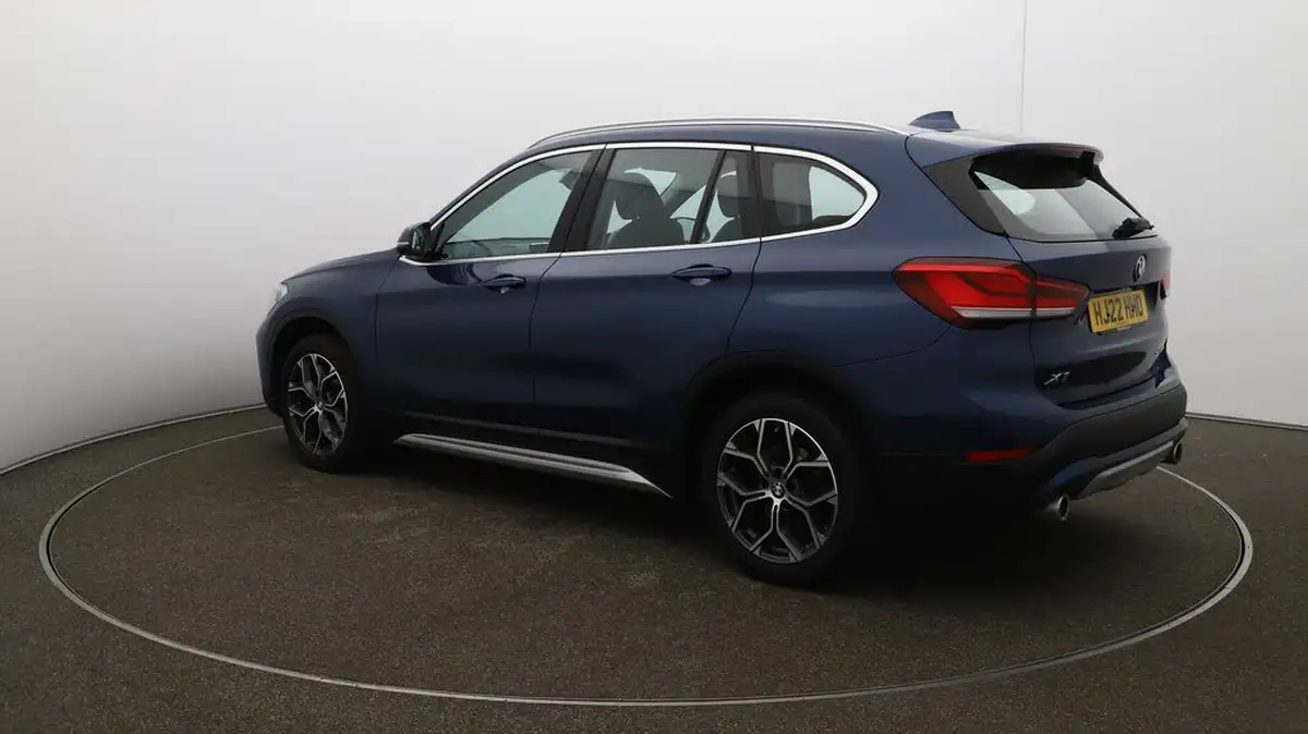 2022-bmw-x1-20-sdrive20i-xline-big-55