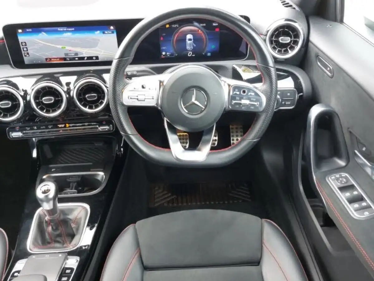 2019-mercedes-benz-a-class-13-a200-amg-line-executive-hatchback-5d-big-6