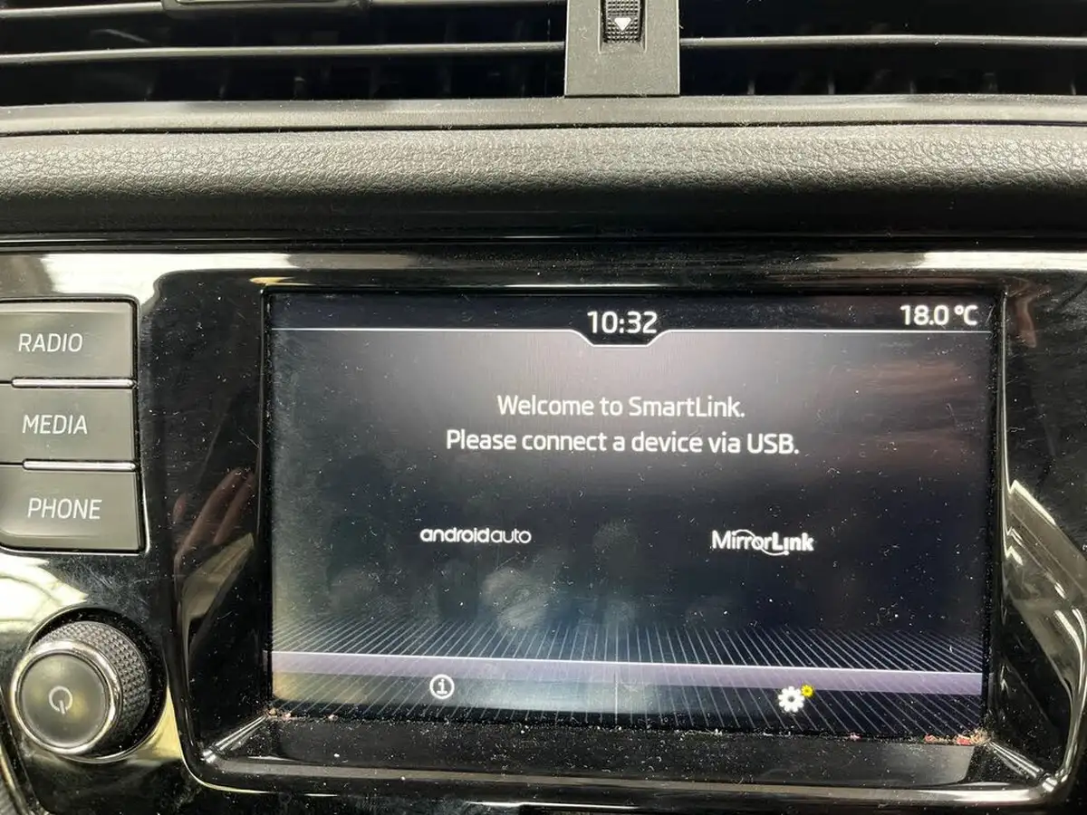 2020-skoda-fabia-10-tsi-se-95ps-estate-big-20