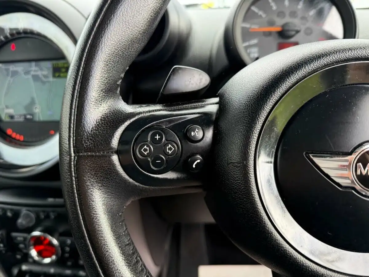 2014-mini-paceman-16-cooper-all4-auto-big-12